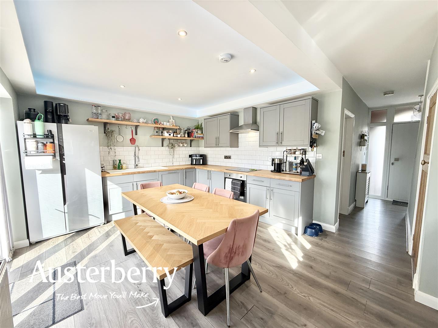 3 bed property in Grove Avenue, Stoke-On-Trent